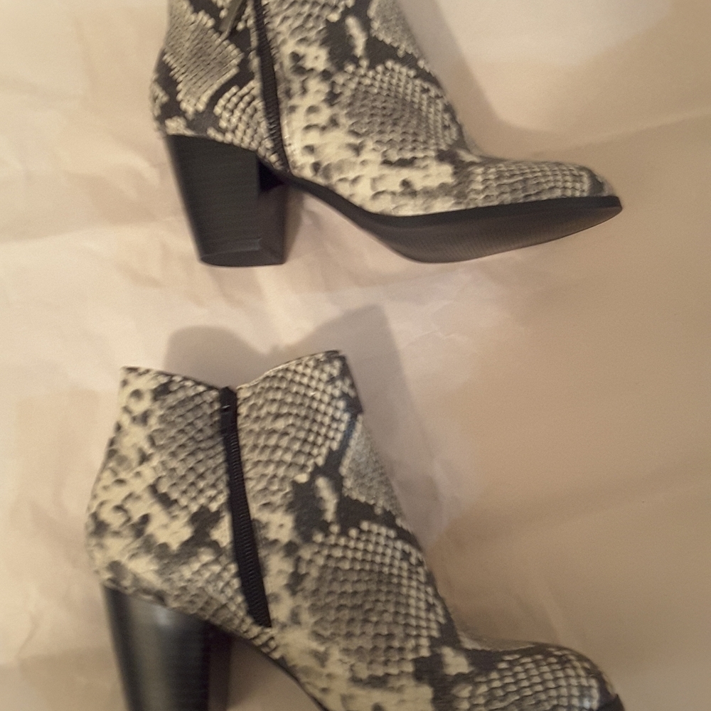 Style & Co black and white booties